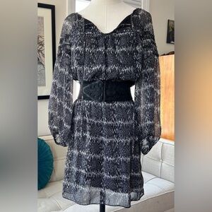 MAX STUDIO Monochrome-Patterned MIDI Dress, Medium, EUC (PM-33)